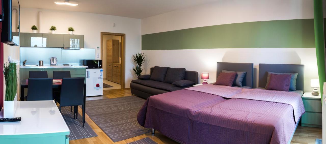 In Residential Tower - Parking Prag